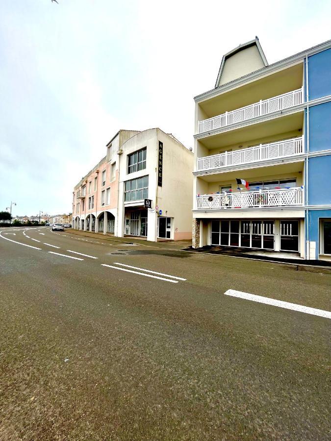 Апартаменты Ma Location Sablaise - Appart' Le Quai Ле-Сабль-д’Олон Экстерьер фото